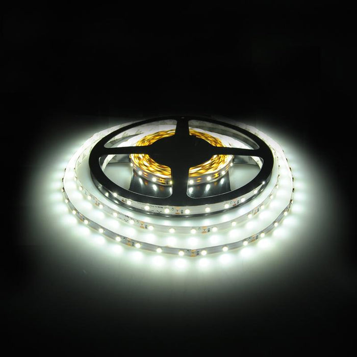 WE LED juosta 5m | 60vnt/m | 3528 | 4.8W/m | 6000K šalta balta | be jungties